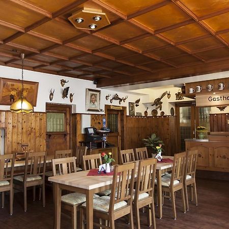 Gasthof Stern Hotel Greding Bagian luar foto
