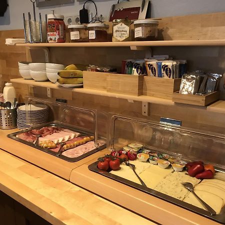 Gasthof Stern Hotel Greding Bagian luar foto