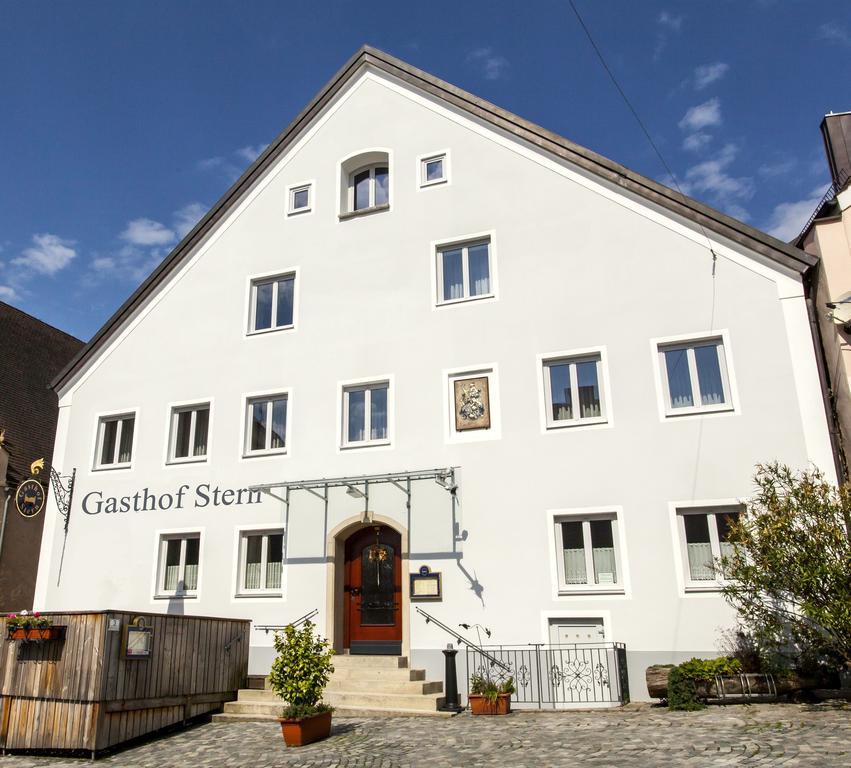 Gasthof Stern Hotel Greding Bagian luar foto