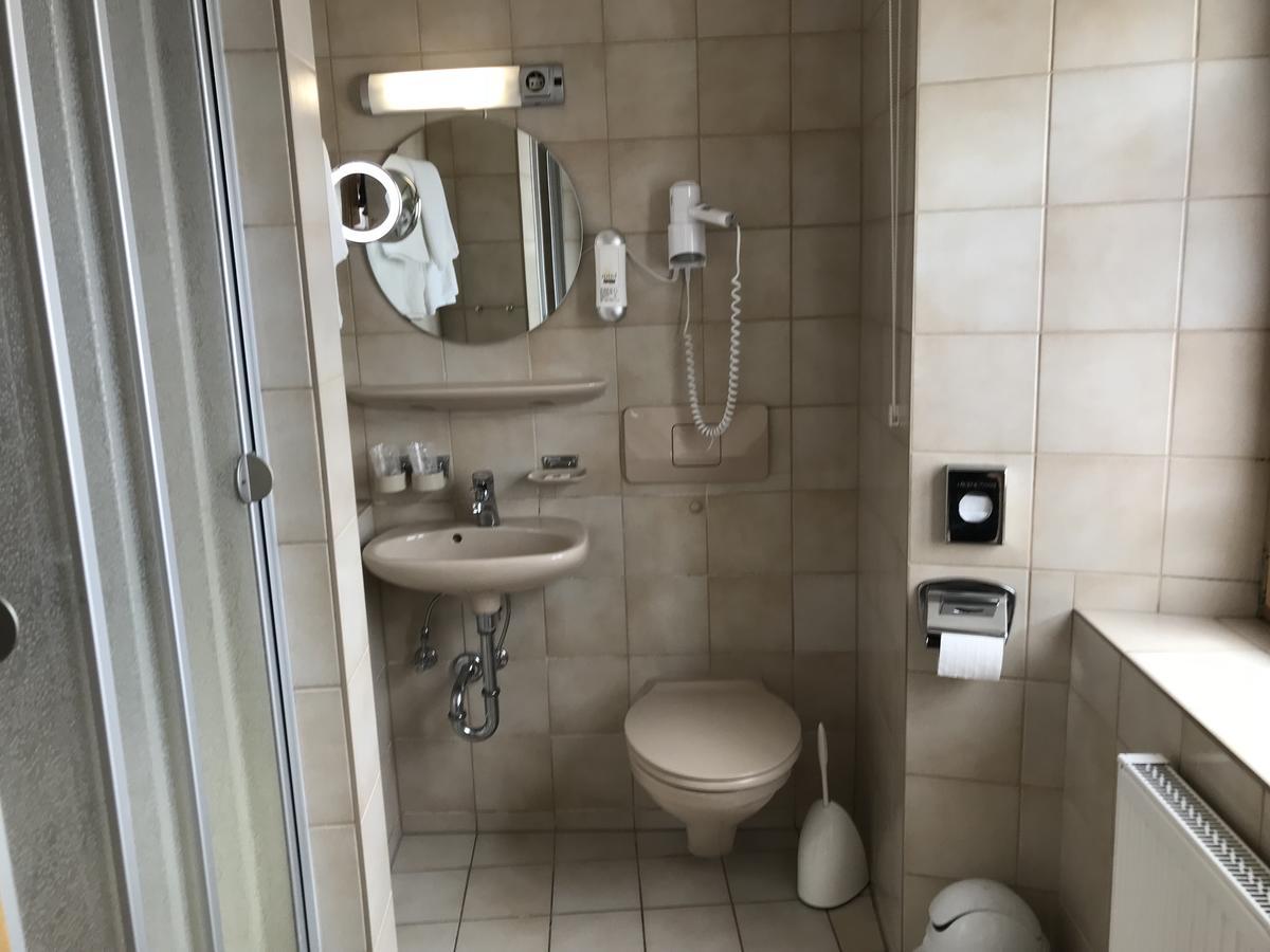 Gasthof Stern Hotel Greding Bagian luar foto